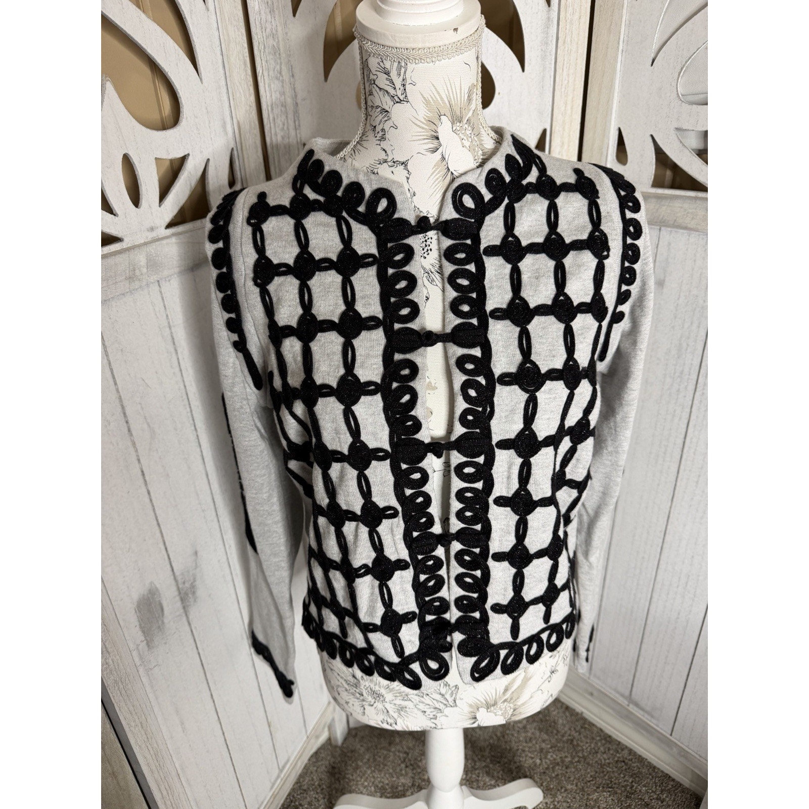 Nic+Zoe Romantic Soutache Knit Jacket Cardigan Gray Art To Wear Size Medium — image 2 of 7